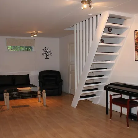 Art Holm Family Homeaway מלון דירות 4*